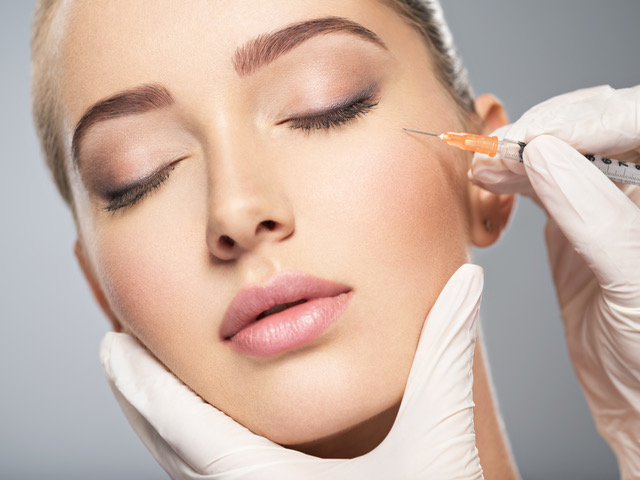 BOTULINUMTOXIN und BOTOX BEHANDLUNGEN BOTULINUMTOXIN und BOTOX BEHANDLUNGEN